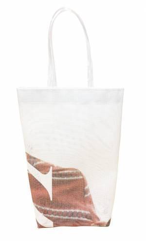 Y'sのライン「ワイズ ピンク」初の単独店、西武渋谷店にオープン - フルラインナップを展開