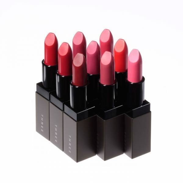 THREEの19春夏コスメ - マットorグロー？見たまま鮮やか発色のリップスティック2種ほか