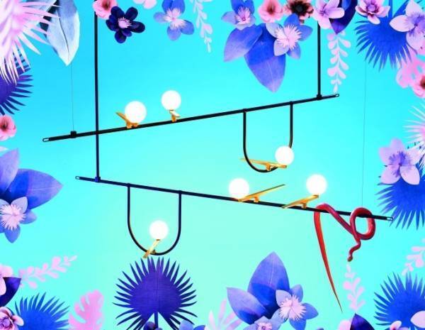 “つばめ”のような照明「イェンツー」止まり木にとまった鳥をイメージ