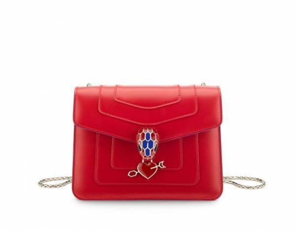 ブルガリ“セルペンティ”＆ハートの限定バッグやブレスレット、鮮やかな赤と青のコントラスト