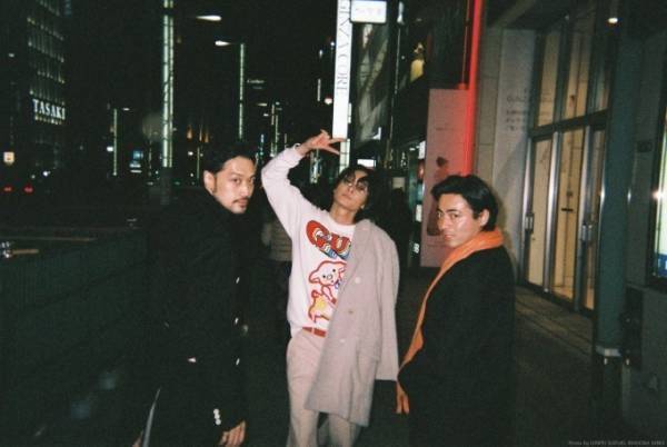 山田孝之、綾野剛、内田朝陽のバンド「THE XXXXXX(ザ・シックス)」初のワンマンライブ開催