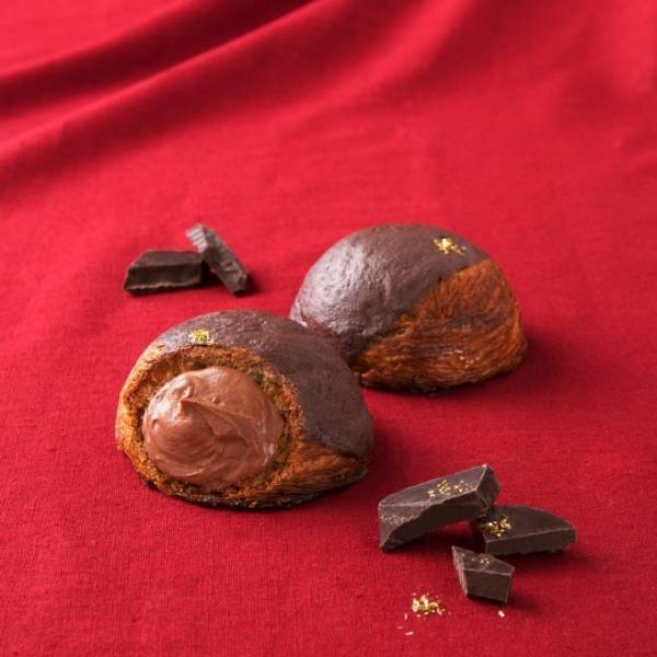 シュークリーム専門店シュクリムシュクリの「シュークロワッサン ベイクドショコラ」期間限定で発売