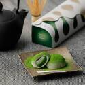 祇園辻利の新スイーツ「抹茶もちショコラ」濃厚抹茶チョコ×お餅、食べる直前に抹茶をふりかけて