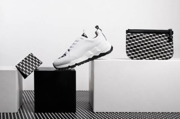ピエール アルディから“平面＆立体”キューブモチーフのユニセックススニーカー