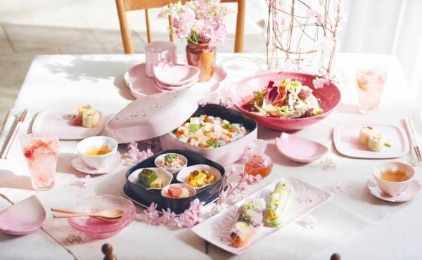アフタヌーンティー・リビング、桜×伝統工芸の春色テーブルウエア - 淡いピンクの器やグラスなど