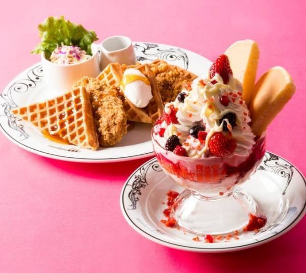 NY発・セレンディピティスリーのバレンタイン＆ホワイトデー、苺サンデーにパンケーキを丸ごとトッピング