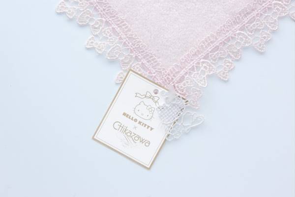 近沢レース店×ハローキティ、レースでキティモチーフを表現したハンカチやポーチ