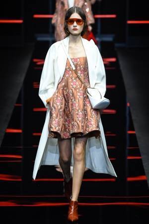 エンポリオ アルマーニ 2019年秋冬コレクション - グラフィカルなパターンで自由を謳歌