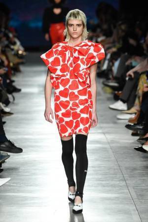 MSGM 2019-20年秋冬ウィメンズコレクション - ポップなハートに心躍らせて