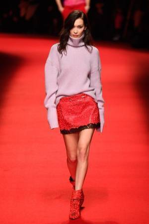 フィロソフィ ディ ロレンツォ セラフィニ 19年秋冬 - ワイルドな魅力を纏ったフェミニティ