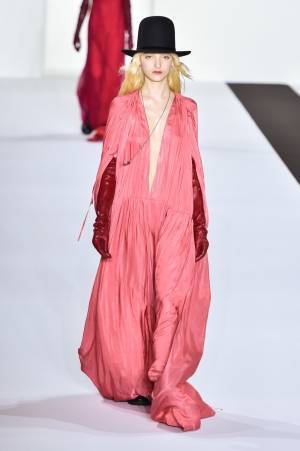 アン ドゥムルメステール 2019年秋冬コレクション - 温もりカラーが運んできた穏やかな世界