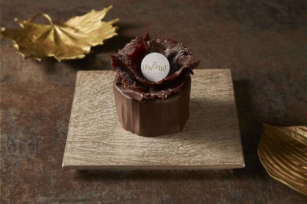 仏発ショコラブランド「ルノートル」1号店が銀座三越に、“メレンゲ×チョコ”人気スイーツほか限定商品も