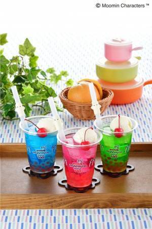 ムーミンスタンド、もちもち食感“ニョロニョロのたね”入りソーダ  -ムーミンバレーパーク開業記念