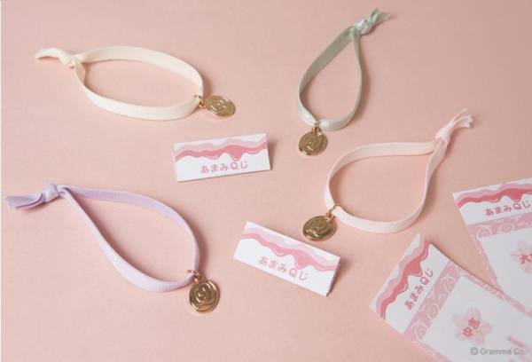 Q-pot.“おかし”なさくらまつり、キャンディー型ネックレスなど桜色アクセが新宿高島屋に集結