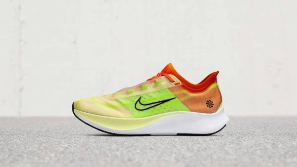 ナイキ19年春夏ウィメンズスニーカー、“史上最も厚い”ボリュームソール「エア マックス」の新作など