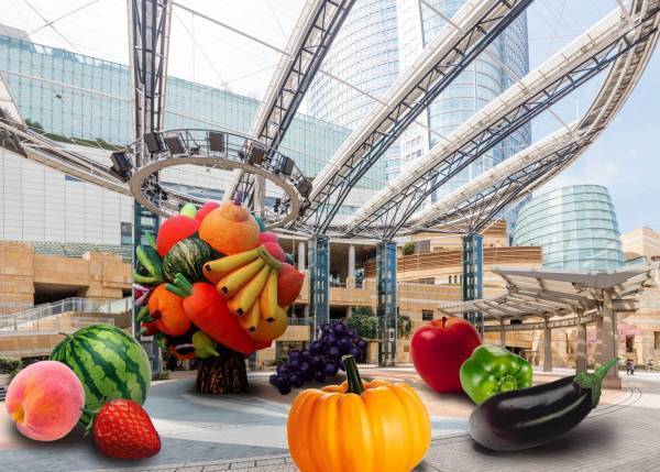 「六本木アートナイト2019」バルーン彫刻《フルーツ・ツリー》や街中を移動する巨大"レッドボール"