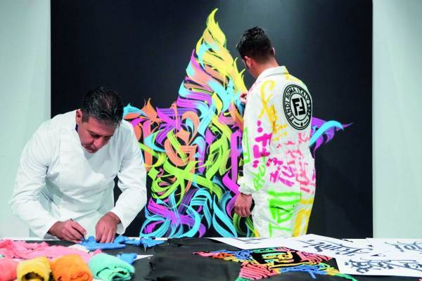 「フェンディ クラフ」表参道で開催、伊アトリエ熟練職人によるファー×現代アートの展覧会