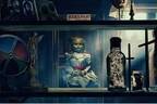映画『アナベル 死霊博物館』恐怖の“アナベル人形”再び、ウォーレン夫妻の保管室に呪いが放たれる