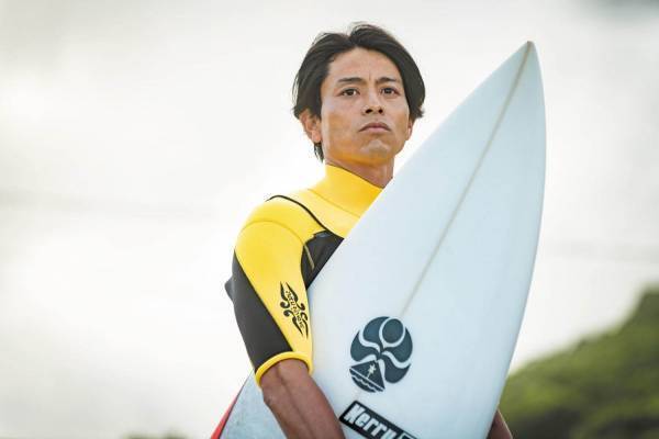 映画『ライフ・オン・ザ・ロングボード』14年ぶりの続編、夢から逃げたサーファーの新たな人生を描く