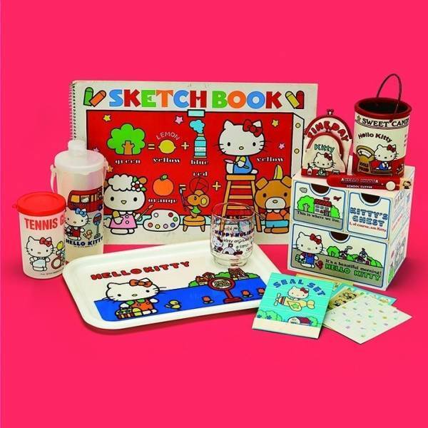 ハローキティ生誕45周年記念「ハローキティコレクション展」西武池袋本店で、グッズの販売も