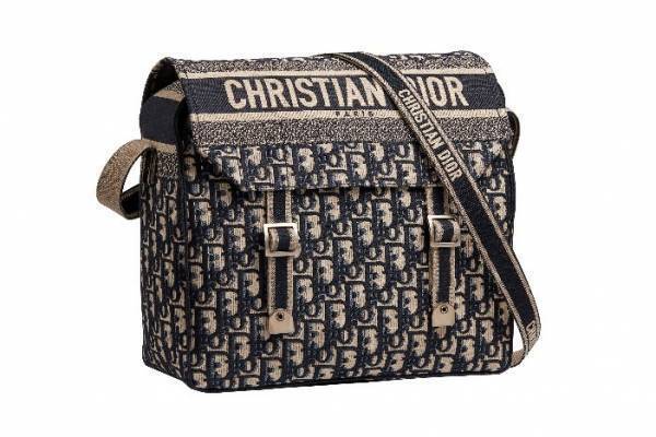 ディオール新作メッセンジャーバッグ「ディオールキャンプ」オブリーク柄やトライバル柄