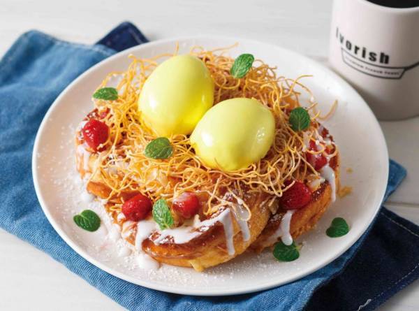 フレンチトースト専門店「アイボリッシュ」のイースター、“鳥の巣”をパンナコッタとパリパリ麺で再現
