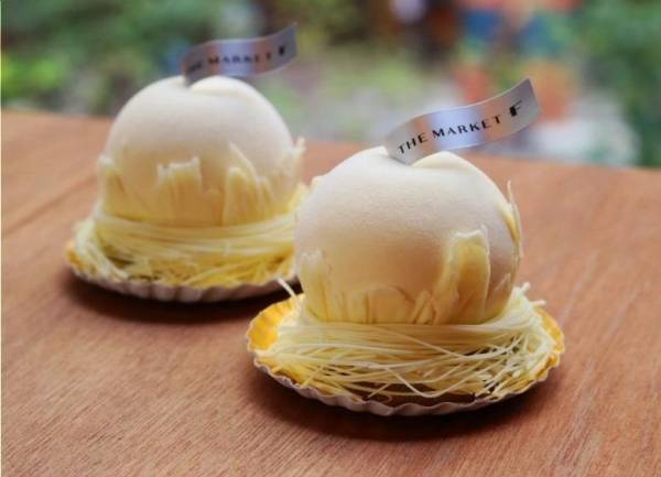 グランド ハイアット 福岡のイースター＆母の日スイーツ、卵とカーネーションモチーフのケーキ