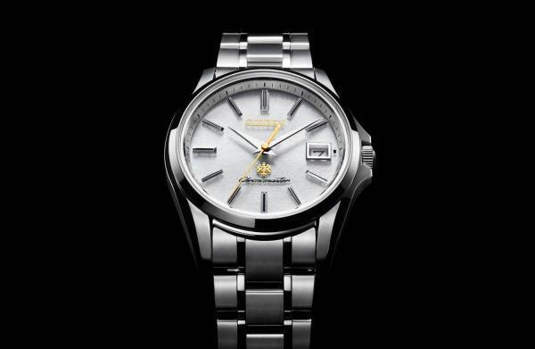 「ザ・シチズン」文字板に土佐和紙を使った限定腕時計、ワニ革製の替えバンドもセットで