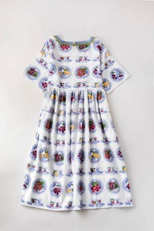 ジェーンマープルドンルサロン"フルーツ"を描いた磁器のティーカップ柄ドレス＆スカート