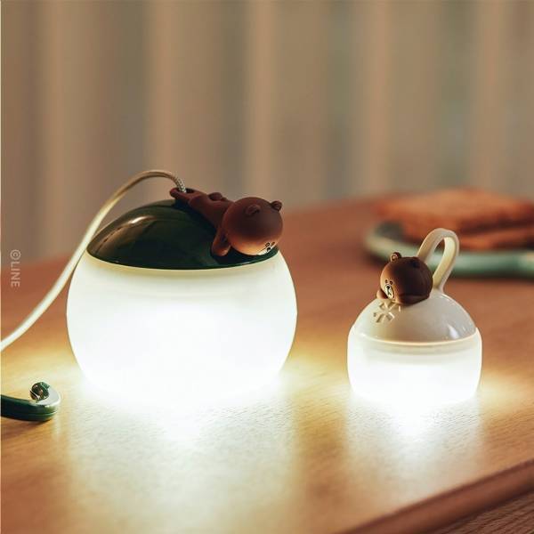 スノーピーク× LINE FRIENDS、キャンプを楽しむ“ブラウン”と“サリー”のアウトドアグッズ