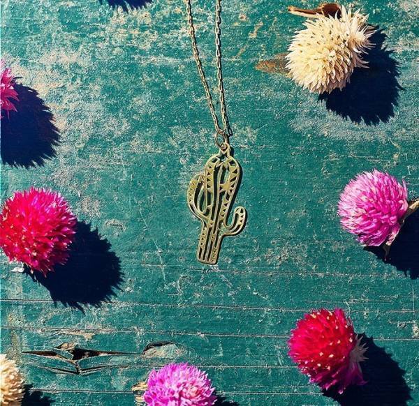 スタージュエリー ガールの“サボテン”ジュエリー - ルビー輝くピアス&スターをあしらったチャーム