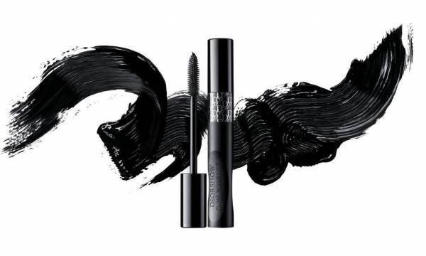 ディオール“ボリュームまつ毛”を叶える新マスカラ＆アイコンバッグ着想の限定アイシャドウ