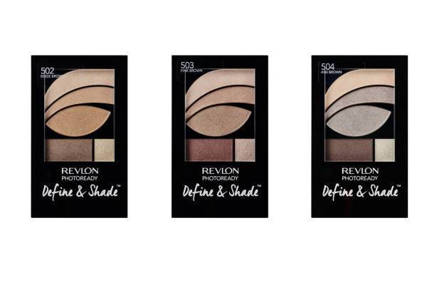 レブロンの新アイシャドウ“見たまま塗るだけ”で瞳くっきり立体的な目元に