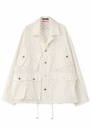 ワイズ ピンク×テンボックス、旅の持ち物を収納できるシャツ - 「有刺鉄線」柄ソックスも