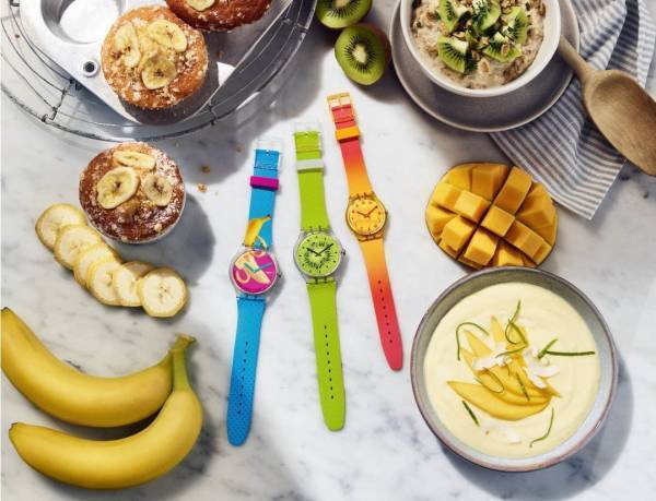 スウォッチの"フルーツ"腕時計「エナジー ブースト」ジューシーな苺やチェリーモチーフ