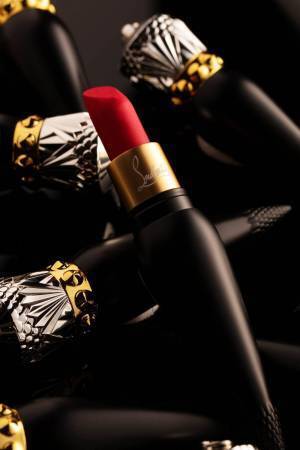 クリスチャン ルブタンのリップカラー「ベルベットマット」にレッド系新色5種