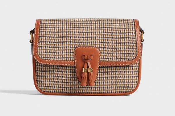 セリーヌの新作ウィメンズバッグ「タッセルズ」「6(シス)」「カバセリーヌ」