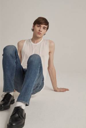 エドウイン×"デニムの神様"のコラボジーンズがバーニーズ ニューヨーク銀座本店に