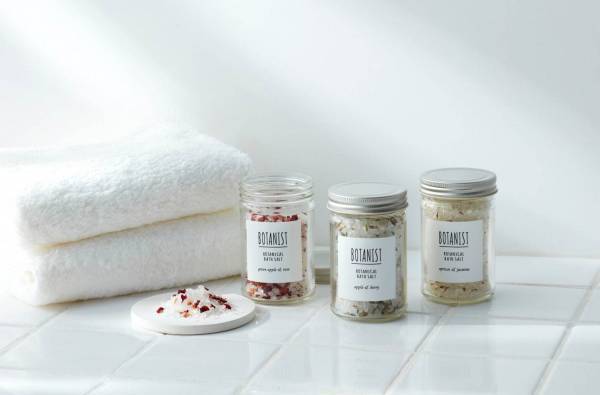 ボタニストの「ボタニカルバスソルト」ナチュラルドライハーブ入り初夏の香り