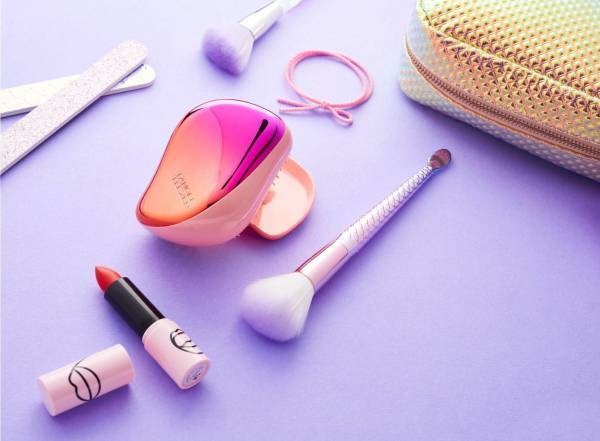 髪が絡まない“魔法のブラシ”タングルティーザー「コンパクトスタイラー」に新マーメイド模様