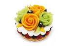 カフェコムサの父の日限定ケーキ、“バラの花束”を旬のジューシーなマンゴー＆キウイで表現