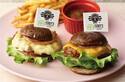 ハワイNo.1「テディーズビガーバーガー」“肉厚マッシュルーム”をバンズにした限定バーガー