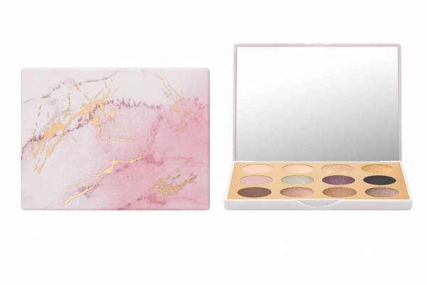 M·A·C“ピンクの大理石風パッケージ”の限定アイシャドウ パレットやリップスティック