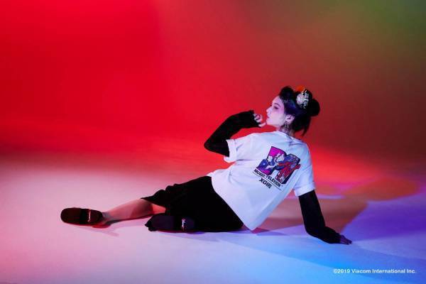 X-girl×MTV、“浮世絵”とMTVロゴをモチーフにしたTシャツやタンクトップなど