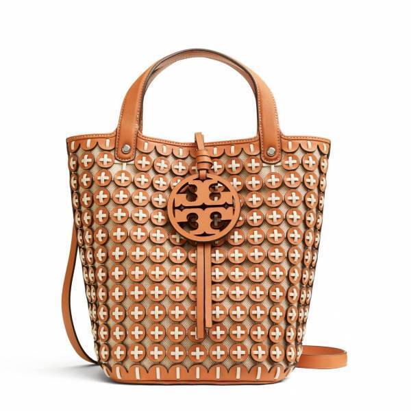 トリー バーチ新作バッグ＆シューズ、PVCトートやポニー柄サボ - 三越伊勢丹限定ウェアも