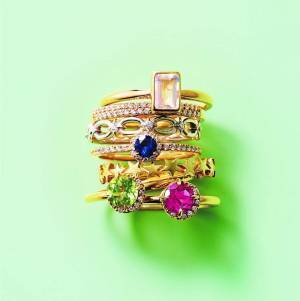 スタージュエリー、星が連なるゴールド＆ビタミン色ストーンの新作リング - 重ね付けでもっと楽しく