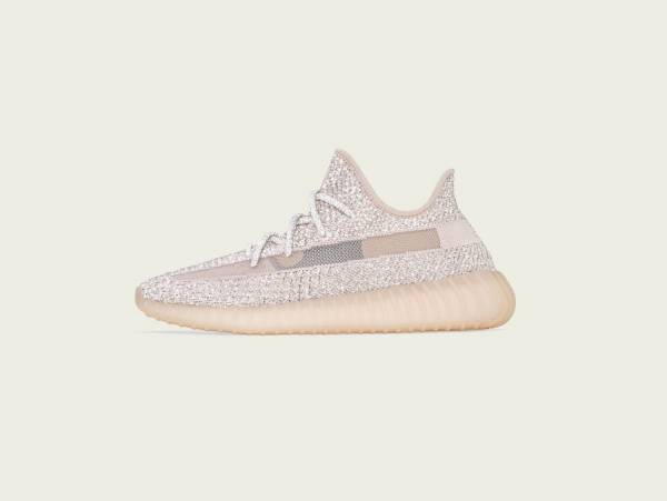 アディダス + カニエ・ウエストのスニーカー「YEEZY BOOST」に淡いピンクベージュの新色