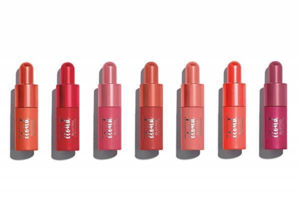 レブロンから雲みたいに軽い“ふわふわマット リップ”イエベ＆ブルベ向け全6色