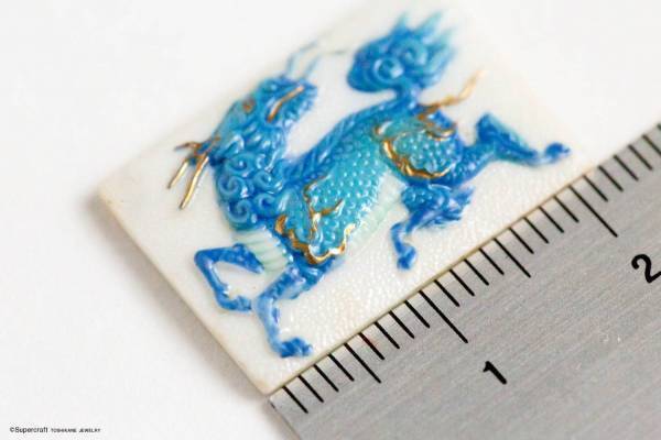 “幻の有田焼ジュエリー”トシカネ世界初の展覧会が渋谷で、再現不可ミクロアートの和ジュエリー