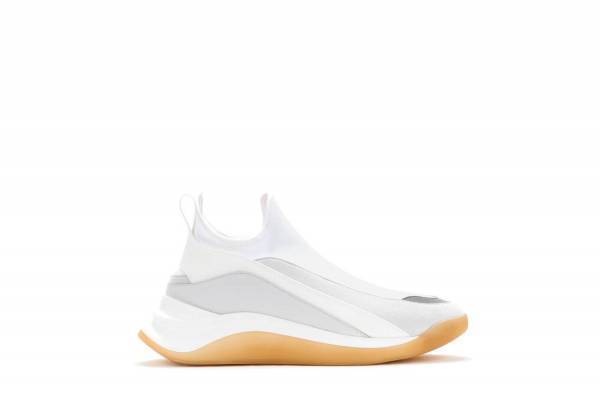 スポーツマックス新作シューズ「3Dモートゥス スニーカー」異素材を重ねた“ソックス風”シルエット